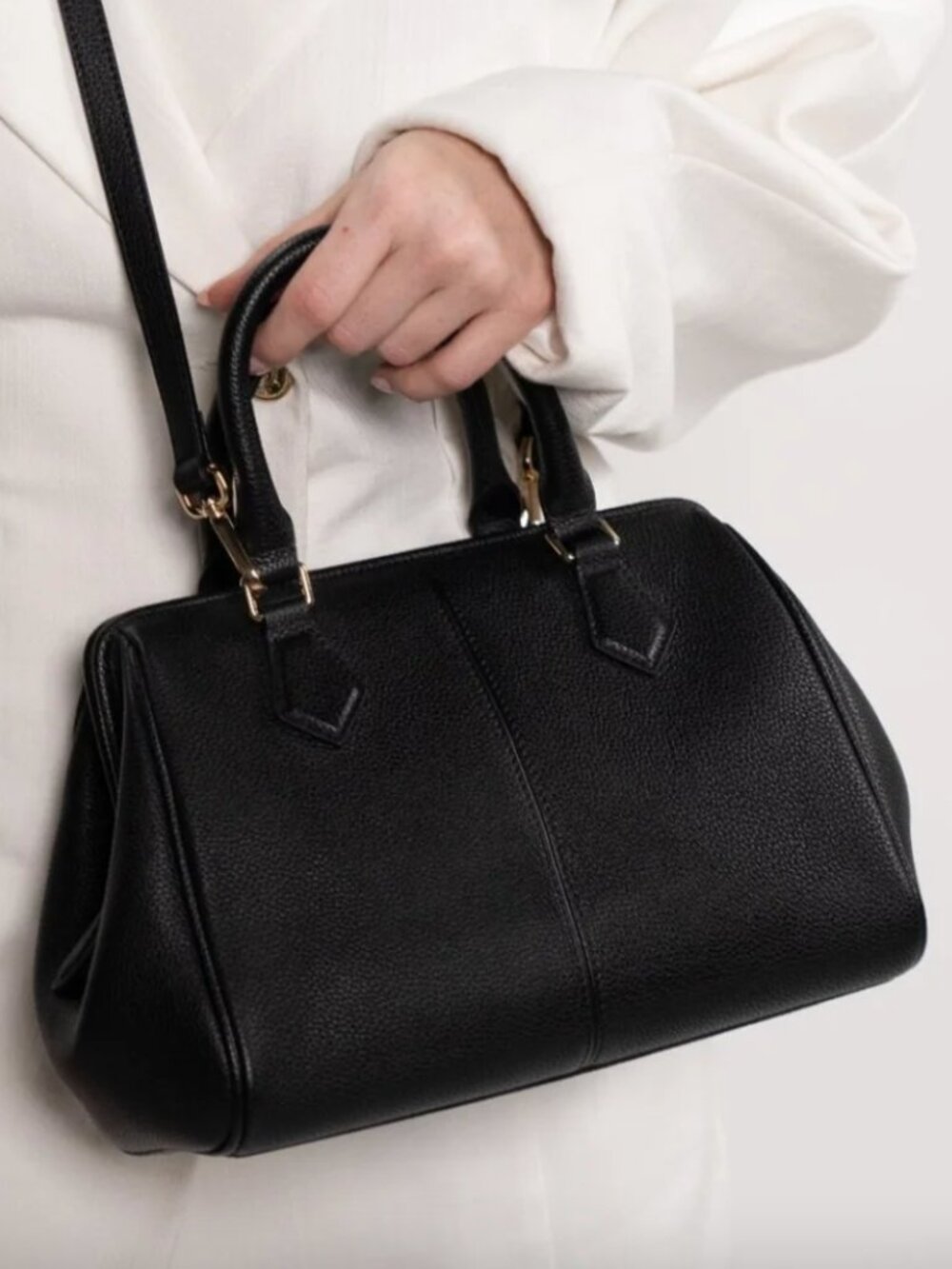 *NWT* Black Leather Bag - Seyclair Anastasia Bag with Gold Hardware